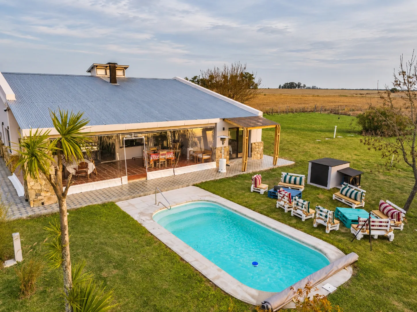 Casa rural Alma Drabble y piscina